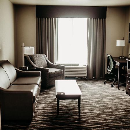 Cobblestone Hotel & Suites インターナショナルフォールズ エクステリア 写真