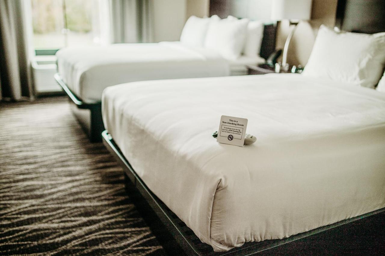 Cobblestone Hotel & Suites インターナショナルフォールズ エクステリア 写真